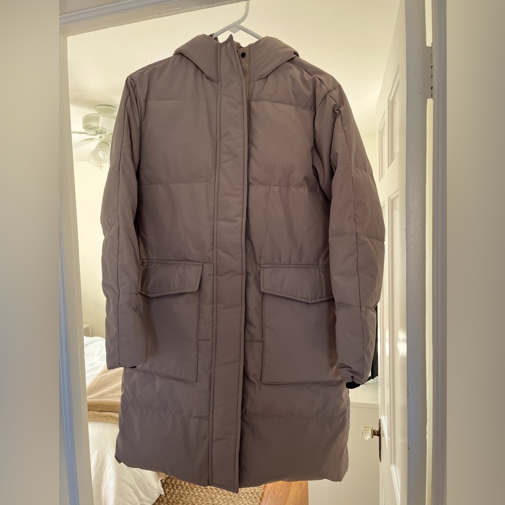 Everlane Women’s Winter Puffer